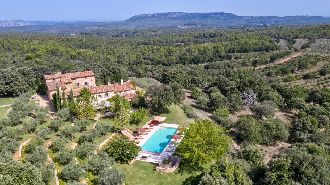 Vila Domaine De Puybernier Jouques Exteriér fotografie